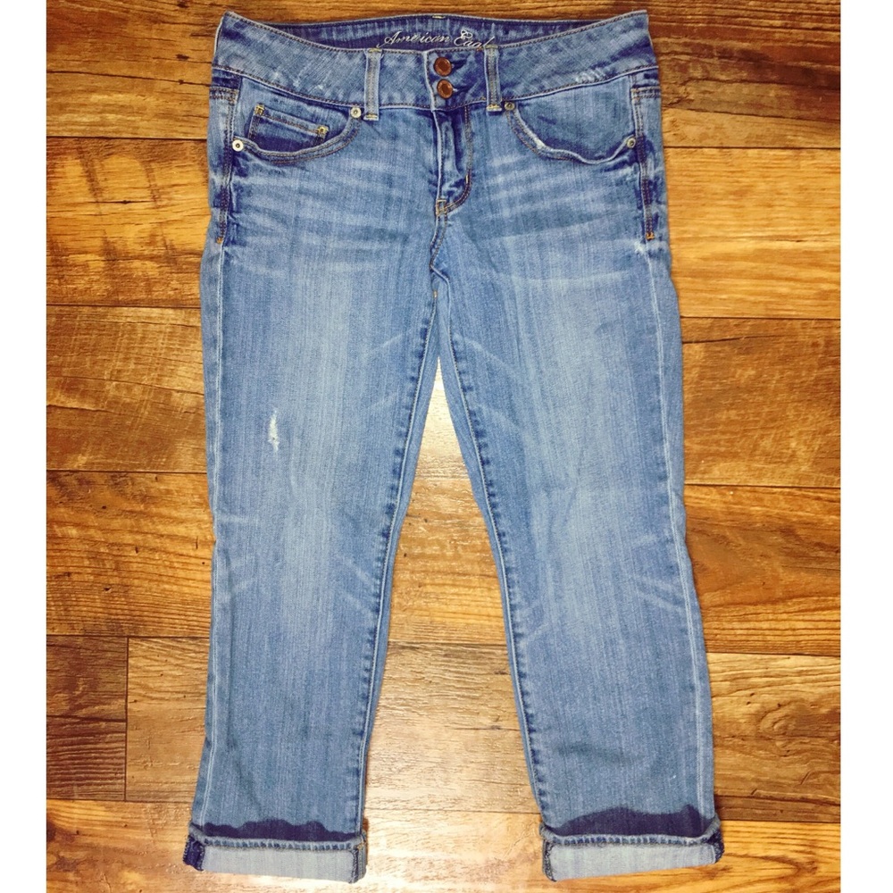 American Eagle cropped jeans